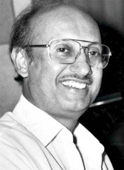 Manmohan Desai - Bollywood celebrities who committed suicide
